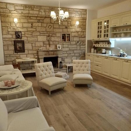 Vogklis House Hotell Qeparo Eksteriør bilde