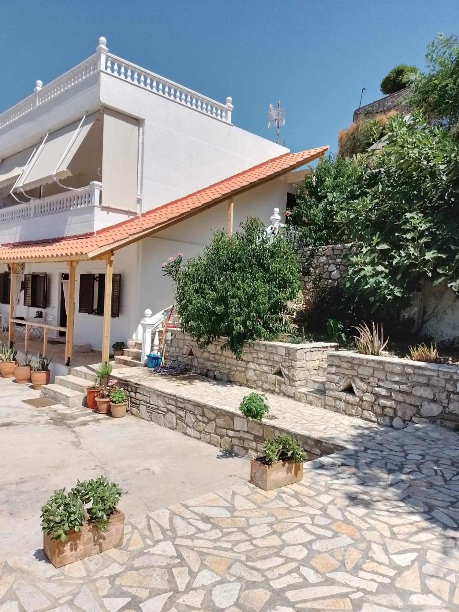 Vogklis House Hotell Qeparo Eksteriør bilde